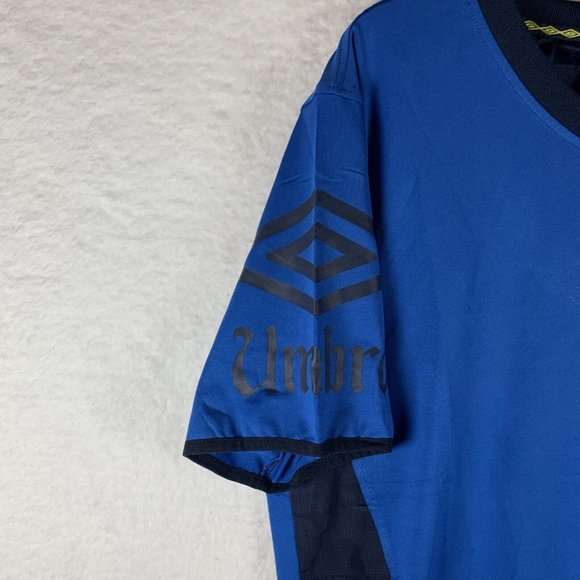 Umbro T-Shirt Men Size Large Turkish Sea/Navy V-Neck Short Sleeve Pullover 6339 - Picture 7 of 8